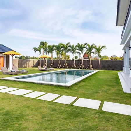 Villa Besakih 5Br, 5 Mins To Beach - Canggu Exterior photo