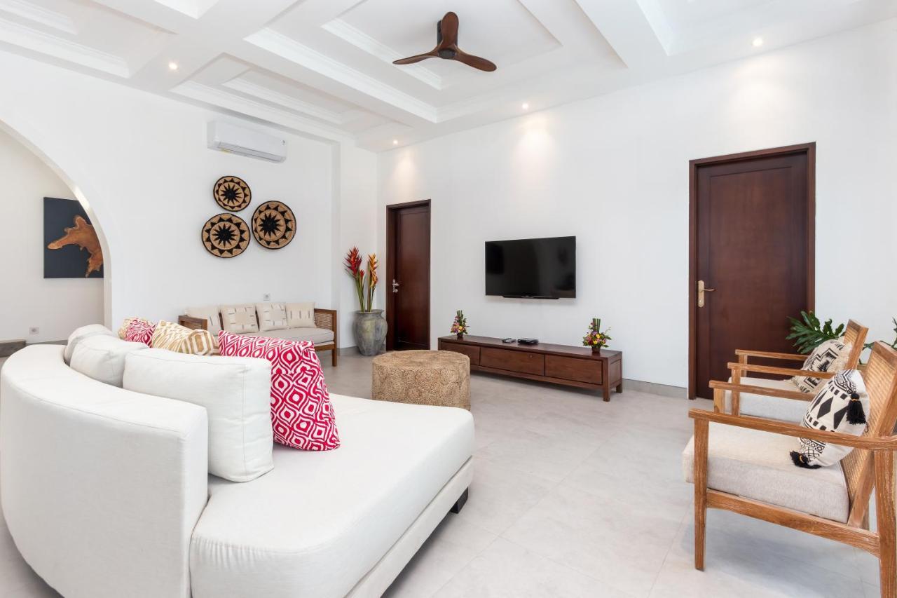 Villa Besakih 5Br, 5 Mins To Beach - Canggu Exterior photo